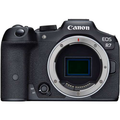 Canon Announces Development of RF-S 7.8mm f/4 STM Dual Lens